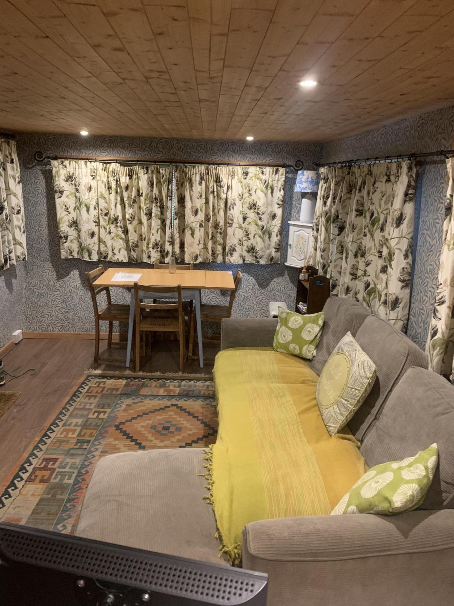 Отель Ceridwen Glamping, Double Decker Bus And Yurts Llandysul Экстерьер фото